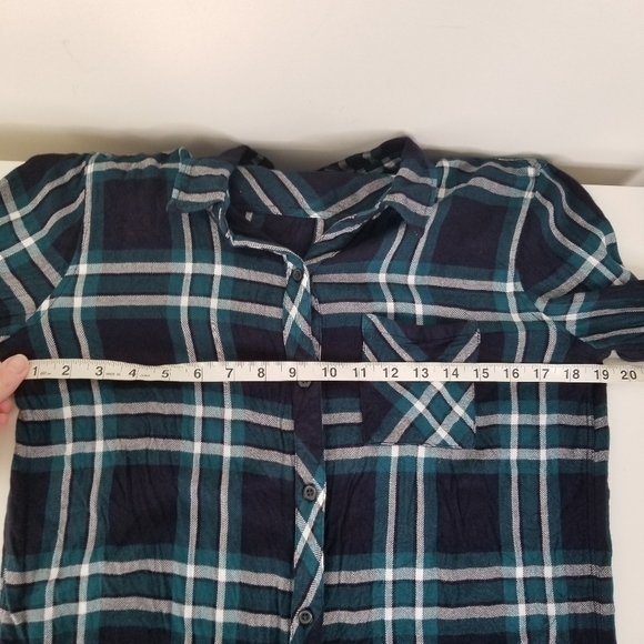 Rails Hunter Plaid Button Front Shirt Size M Mediterranean Navy - Picture 6 of 12